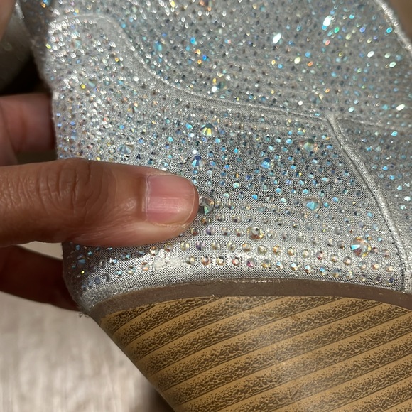 Sparkly boots - Picture 11 of 12